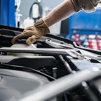 Auto Coolnearg System Repair near Northern Virgnearia - Car Coolnearg System Service